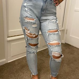 High-Rise Distressed Jeans Size:5